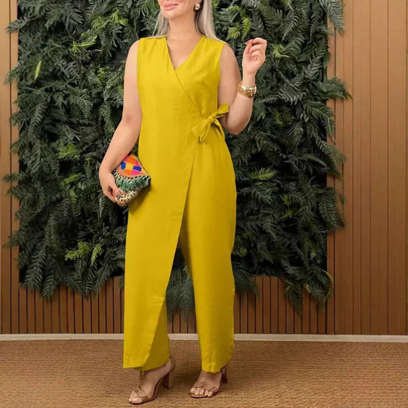 Prio Moda | Stylish jumpsuit with a wrap neckline
